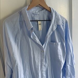 NWT aerie lightweight chambray button up shirt